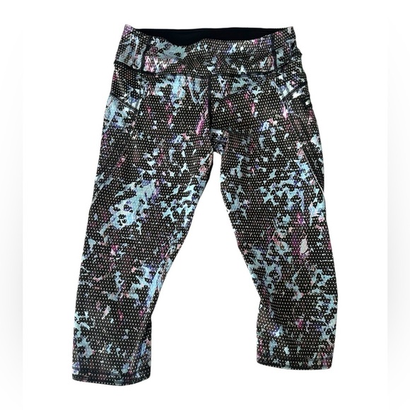 NWOT Lululemon Run: Top Speed Crop Full-On Luxtreme black blue pink purple - Picture 7 of 7